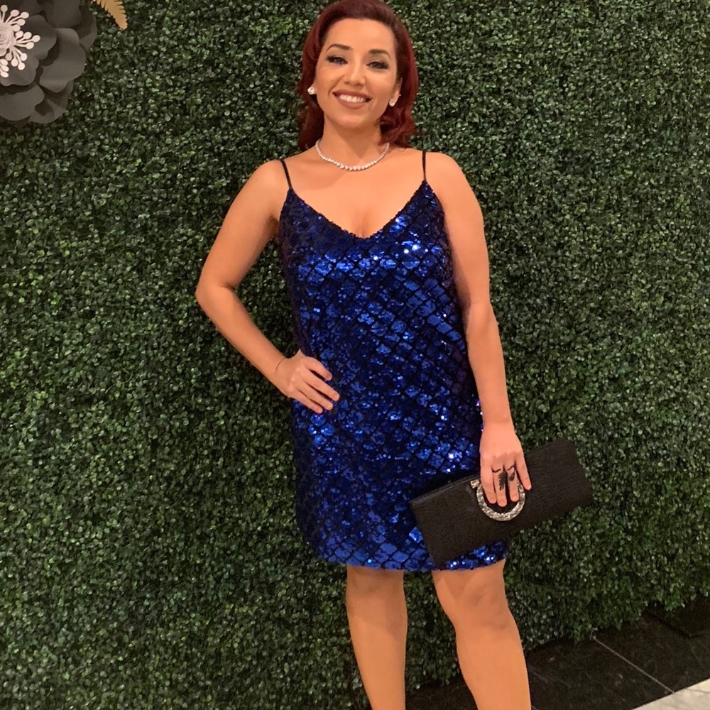 Dress - Picture 2 of 2